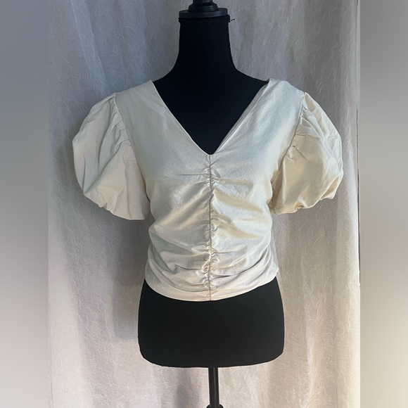 Very J Tops - Cream women’s crop top with puffy sleeves